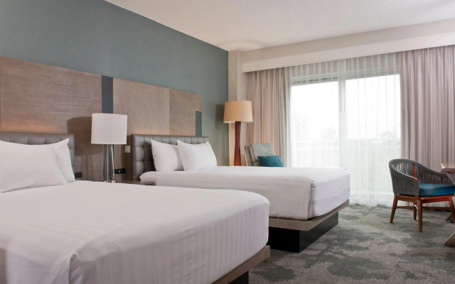 Petite Quadruple Suite