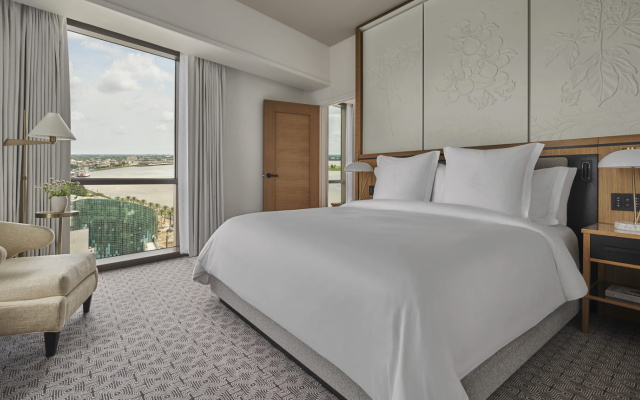 Executive Double Suite with river view