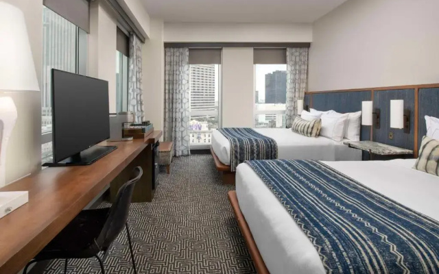 Twin room with city view