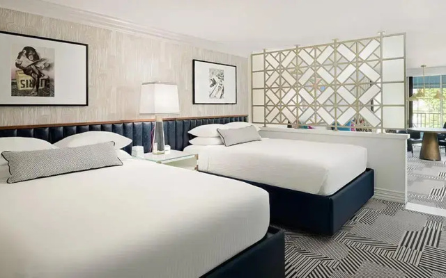 Premier Twin Suite with balcony