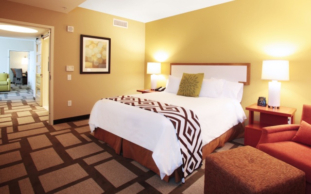 1 Bedroom Mobility Accessible with Tub Double Suite