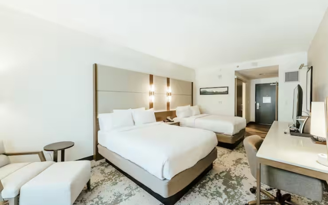 Glass House Twin room