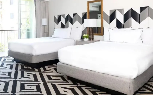 Premier Twin Suite with balcony