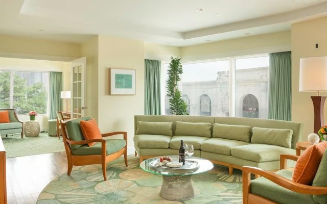 Hospitality Double Suite