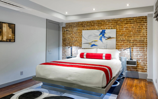 3 Bedrooms No. 2202 Suite