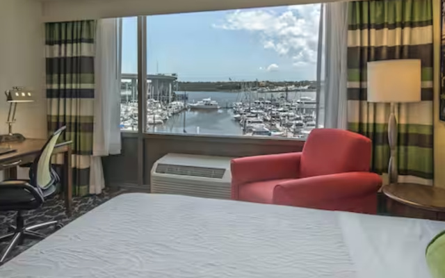 Standard room with water view