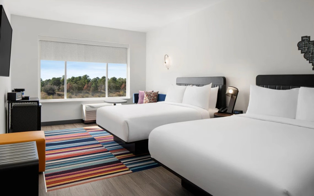 Aloft Twin room