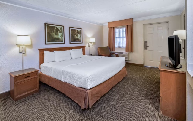 Deluxe Mobility Accessible Quadruple room