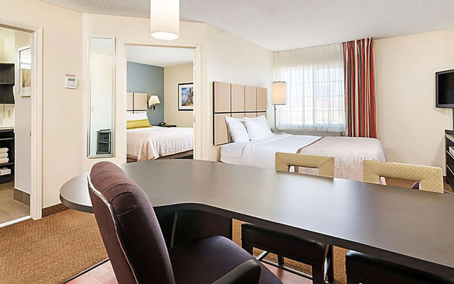 1 Bedroom Twin Suite