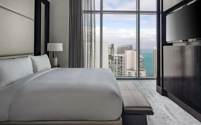 1 Bedroom Presidential Double Suite