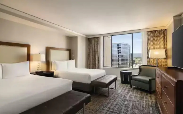 1 Bedroom Twin Suite with pool view