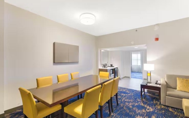 2 Rooms Executive Double Suite