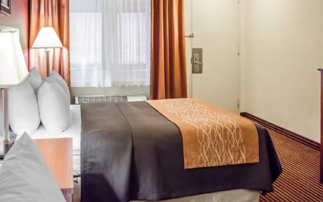 Double room with city view