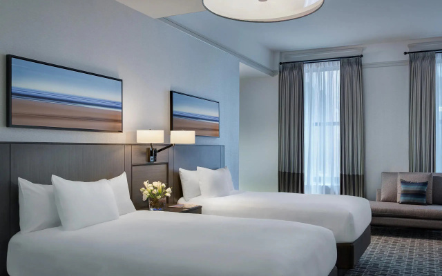 Twin room with city view