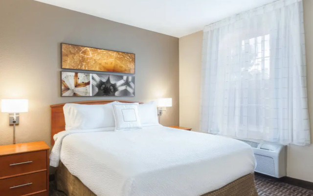 1 Bedroom Suite