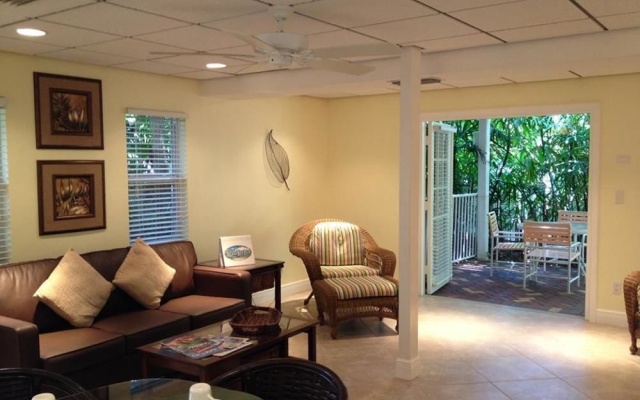 photo 3 of Siesta Key Inn