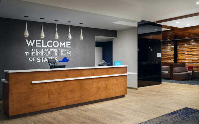 photo 2 of Hampton Inn & Suites Richmond - Downtown