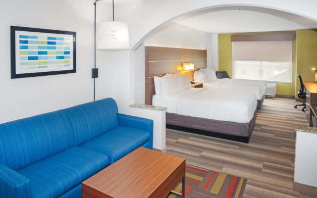 photo 5 of Holiday Inn Express and Suites - Stroudsburg