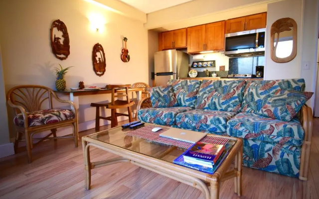 photo 4 of Jenny's Pineapple Cottage