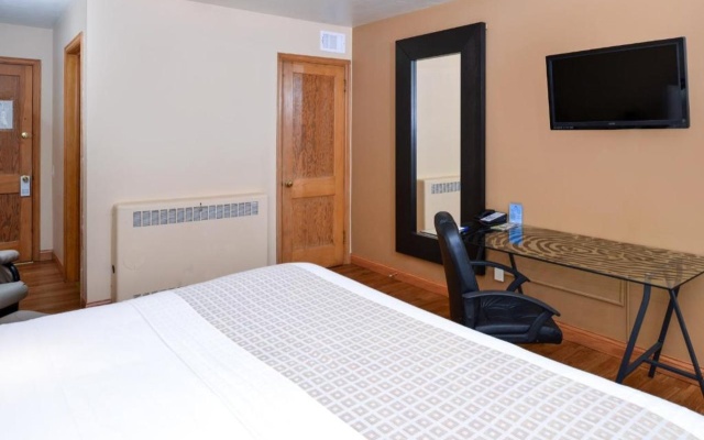 photo 2 of Americas Best Value Inn - Mayflower
