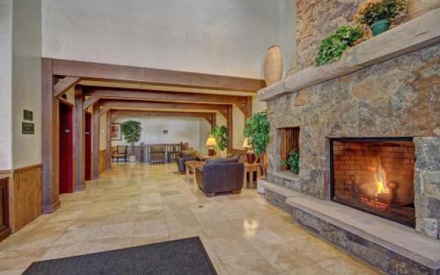 photo 2 of Highland Greens Lodge