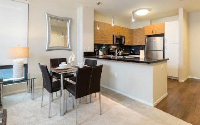 photo 3 of Global Luxury Suites at China Basin
