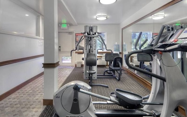 photo 2 of Best Western San Mateo/Los Prados Inn