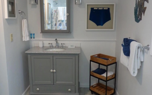 photo 5 of Sand Dollar Cottage