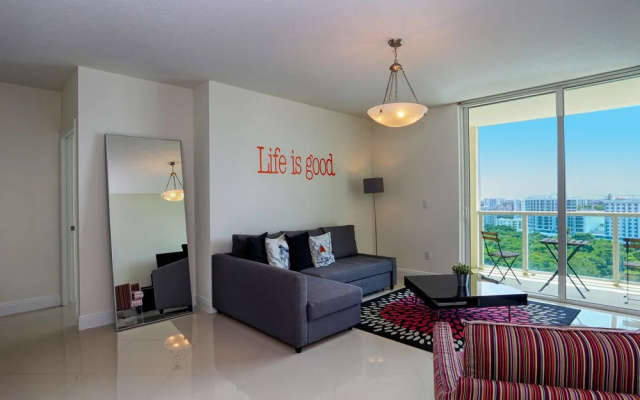 photo 2 of NUOVO - Downtown Miami / Brickell