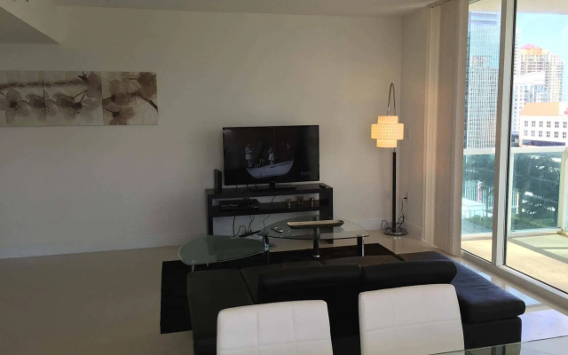 photo 4 of Lyx Suites at One Broadway