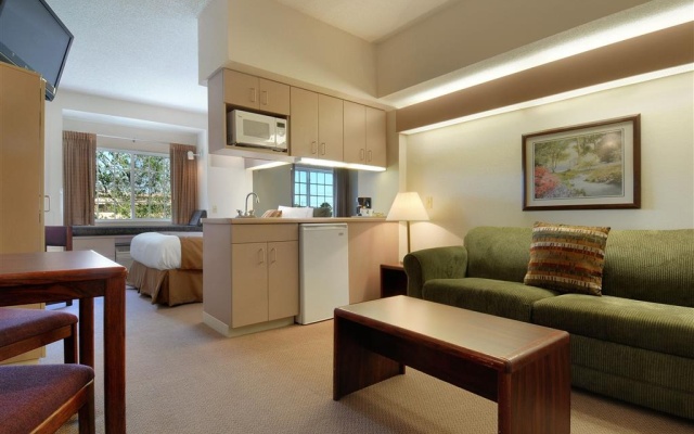 photo 2 of Microtel Inn & Suites By Wyndham Bloomington/Minne