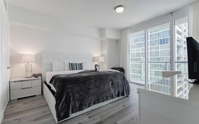 photo 2 of Sky City at Brickell Bay