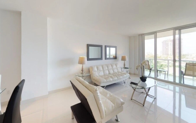 photo 2 of 1 Bedroom Bay View Or724