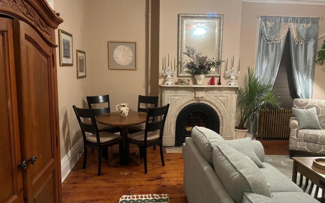 photo 4 of 1 Br Private Victorian Apt in Convenient City Location on Half Acre Sleeps 4