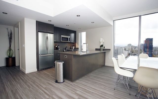 photo 3 of 100 Walkscore Seaport Condos by Barsala
