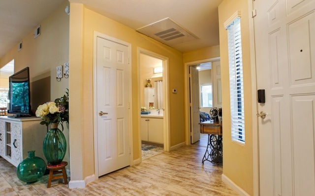 photo 3 of 100th Scottsdale #2191 3 Bedroom Condo by Redawning