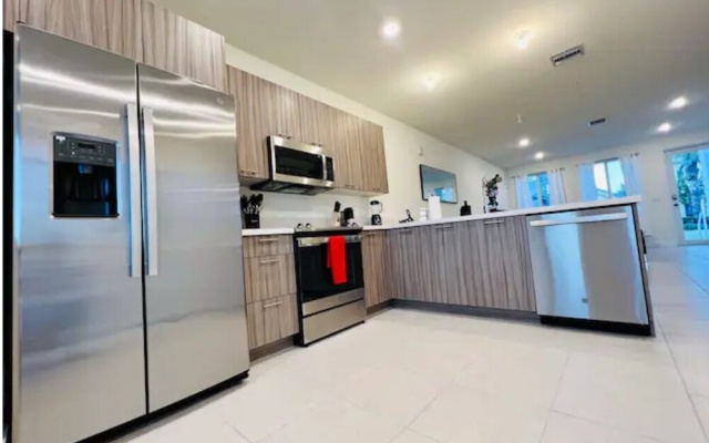 photo 2 of Rare Find! NEW Corner House by MIA Best of Doral