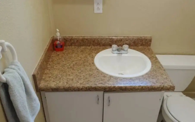 photo 5 of 108 6th S House #54626 2 Bedrooms 1 Bathroom Home