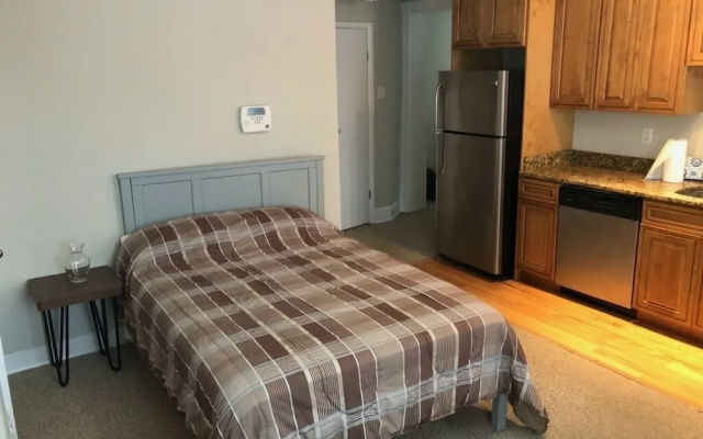 photo 2 of 1131 D Street Suites