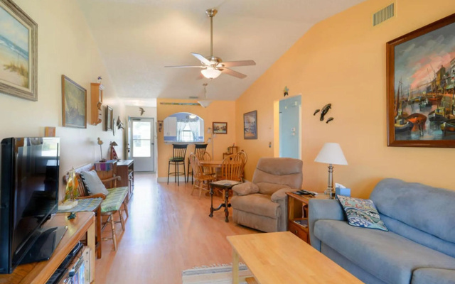 photo 3 of 1152 Fairvilla by Ocean Properties