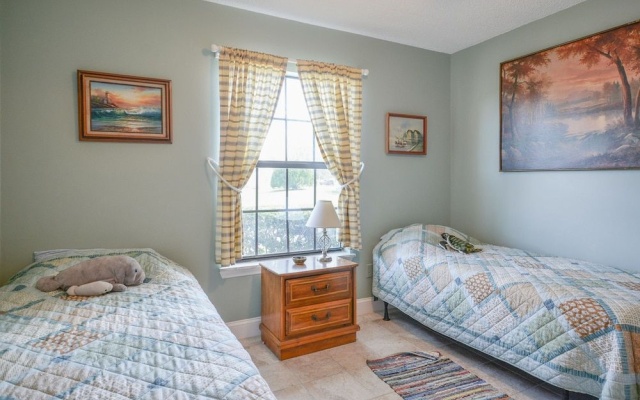 photo 2 of 1152F - Fairvilla by RedAwning
