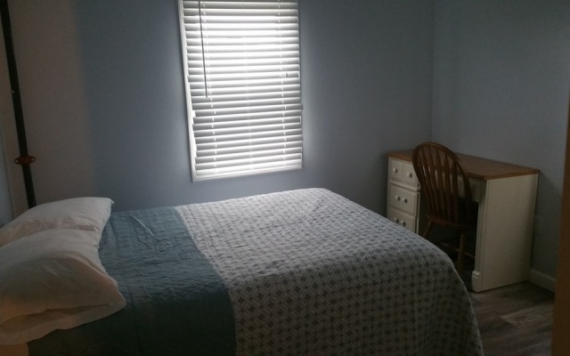 photo 3 of 12 Ashworth Ave