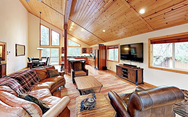 photo 5 of 12205 Truckee - 3 Br Home