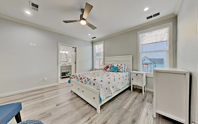 photo 5 of 1231Swat 7 Bedroom Home