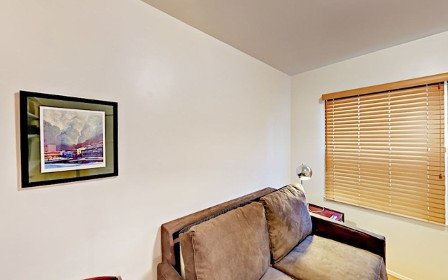 photo 4 of 13219 Warren Ave Home 3 Bedrooms 1.5 Bathroom Home