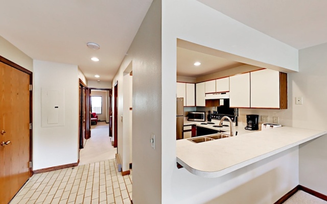 photo 5 of 137 Benchmark Rd 312 Condo 1 Bedroom 1 Bathroom Condo