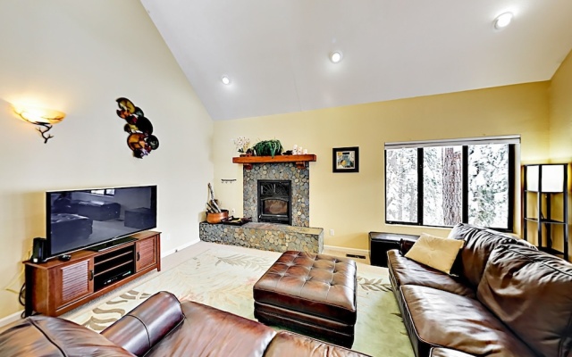photo 2 of 13784 Truckee - 4 Bedroom Home