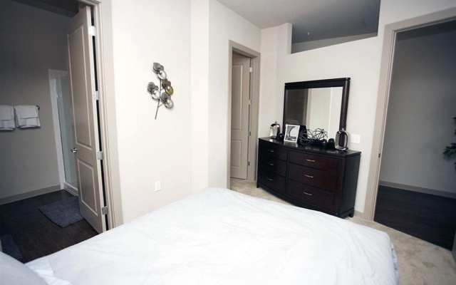 photo 3 of 1505 Demonbreun By Sitsquare Suites