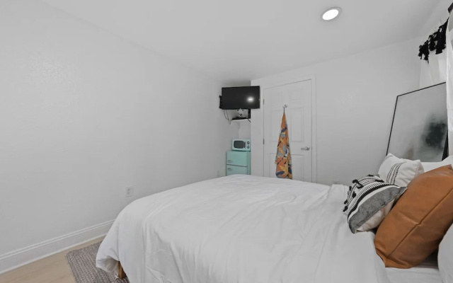 photo 4 of Las Olas Guest House