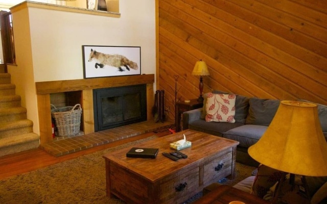 photo 4 of #1695 Winterpoint 2 Bedroom, 2.5 Bath, Walk to Snowflake Lift